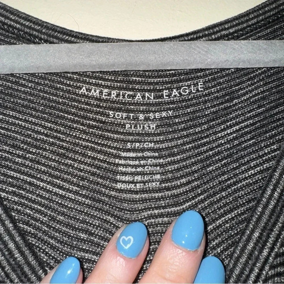 Women’s American Eagle Soft and Sexy Plush V-Neck Striped Short Sleeve Tee SizeS - Picture 7 of 14